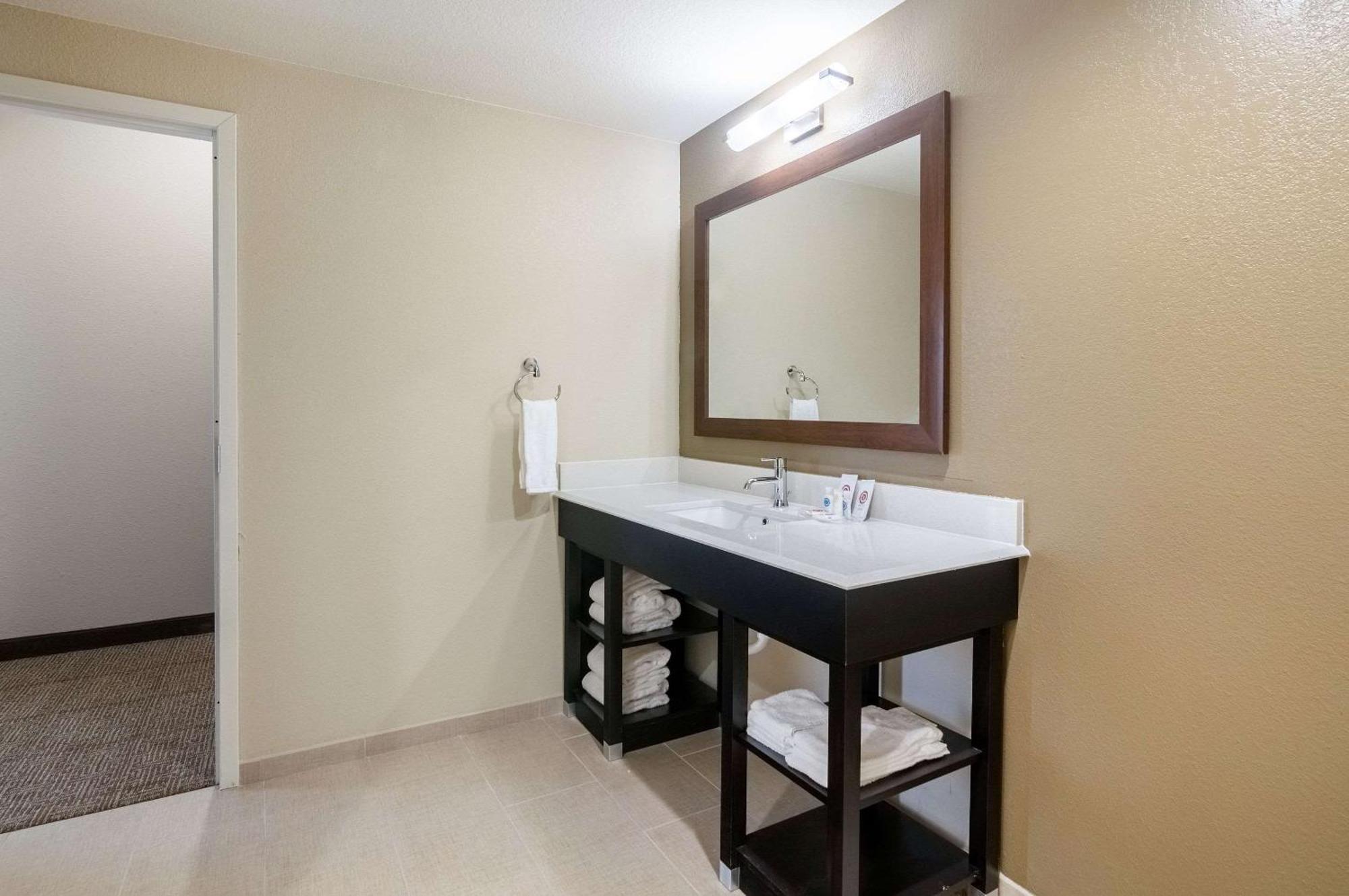 Comfort Suites Meridian And I-40 Oklahoma City Zewnętrze zdjęcie